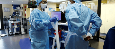 Suspenden a 3 mil trabajadores de salud por negarse a vacunar contra la COVID-19 Suspenden a 3 mil trabajadores de salud por negarse a vacunar contra la COVID-19