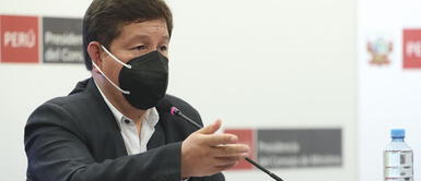 El hecho pasó durante la inauguración de una planta de oxigeno. Premier Bellido exhorta a periodista a hacerle preguntas en quechua