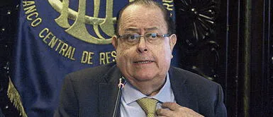 Julio Velarde comentó sobre su permanencia en el BCR. Foto: Virgilio Grajeda / La República Julio Velarde sobre el BCR: “Me ofrecieron públicamente quedarme en la presidencia, y he aceptado”