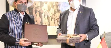 Presidente Castillo junto al mandatario de Bolivia. Presidente Castillo y mandatario de Bolivia juntos en gestiones para el Gabinete Binacional