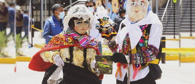 "Vacuna Raymi": la iniciativa que pretende inmunizar a 326,000 cusqueños en 15 días "Vacuna Raymi": la iniciativa que pretende inmunizar a 326,000 cusqueños en 15 días