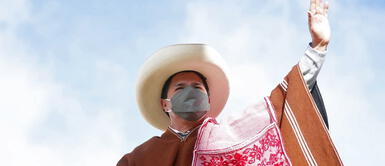 Presidente Pedro Castillo participó en evento con simpatizante de Abimael. Presidente Castillo asistió a evento con simpatizante de Abimael Guzmán