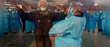 El adulto mayor trabaja como reciclador en Junín. Junín: Hombre indigente llega para vacunarse contra la COVID-19 y lo sorprenden con víveres