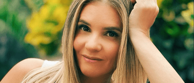 Johanna San Miguel brilla con un bikini de inspiración boho-chic. Johanna San Miguel irradia frescura con un radiante bikini de inspiración boho-chic