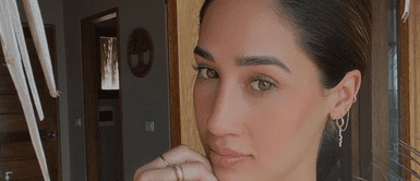 Spheffany Loza le da la bienvenida a la primavera con un vestido 'cut out' moteado. Tepha Loza le da la bienvenida a la primavera con un seductor vestido 'cut out' moteado