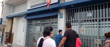 Reniec denuncia oficina de estafadores en el distrito de Ate Vitarte. Estafaban con trámites y documentos: Clausuran falso local de Reniec en el distrito de Ate