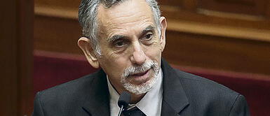 Pedro Francke informa posición de Castillo sobre la prensa nacional y extranjera. Francke advierte que Castillo mostró su desagrado sobre proyecto que regula medios de comunicación