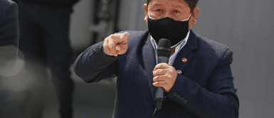 Guido Bellido Guido Bellido ordenó a los militantes de Perú Libre a crearse una cuenta de Twitter