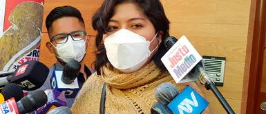 Betssy Chávez anuncia proyecto de ley para que condenados por terrorismo sean incinerados. Betssy Chávez: "Así como hay una derecha bruta y achorada, también una izquierda"