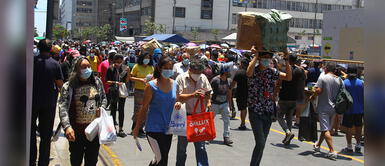 Buscan vacunar al 50% de la población para fines de este mes. El 42% de la población objetivo tiene ambas dosis contra la COVID-19, anuncia Minsa