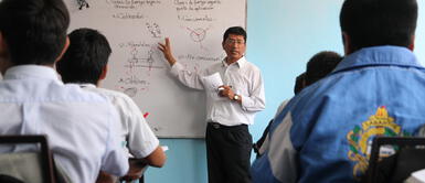 Aumento en el sueldo de los docentes es criticado por el gremio. Foto: Clinton Medina. Aumentan el sueldo mínimo a los docentes a S/ 2.500 desde marzo del 2022