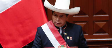 Pedro Castillo dio la bienvenida a su nueva premier, Mirtha Vásquez. Castillo tras salida de Bellido: “Empieza una nueva etapa del gobierno de diálogo y la gobernabilidad"