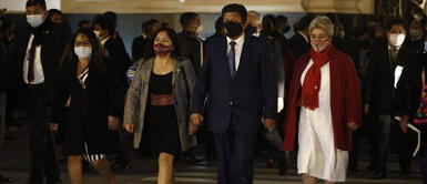 Bancada oficialista allegada a Vladimir Cerrón se expresa en contra de los cambios en el Gabinete Ministerial. Foto: Marco Cotrina/La República Perú Libre: Rechazaron el ingreso de la bancada oficialista a Palacio