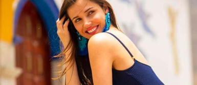 Maju Mantilla y outfit tropical Maju Mantilla imprime el sello personal de Jennifer López en versátil look tropical