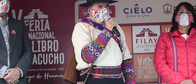 Ciro Gálvez fue uno de los ministros del gabinete Bellido que fueron destituidos. Foto: Ministerio de Cultura Ciro Gálvez asegura que al Estado le cuesta 57 mil soles enviar a escritores a Feria de Guadalajara