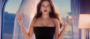 Rosalía y maquillaje Rosalía une fuerzas con MAC y lanza su propia colección de maquillaje