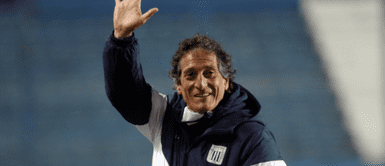 Mario Salas regresó al fútbol chileno para salvar del descenso a Huachipato Mario Salas regresó al fútbol chileno para salvar del descenso a Huachipato