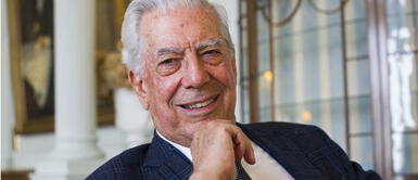 El premio nobel de Literatura, Mario Vargas Llosa, pidió que firmen la petición. MVLL sobre la recolección de firmas para evitar una asamblea constituyente: "Les ruego que firmen esta solicitud"