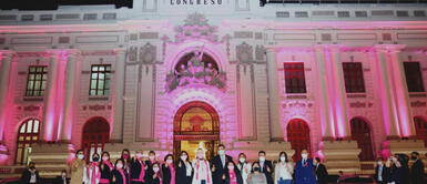 Congreso se ilumina de rosa por el Día Internacional de Lucha Contra el Cáncer de Mama Congreso se iluminó de rosa por el Día Internacional de Lucha Contra el Cáncer de Mama