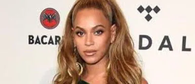 Beyonce. Beyoncé irradia con elegante vestido turquesa pastel en Venecia causando furor en redes