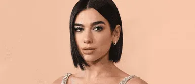 Dua Lipa Dua Lipa luce más denim que nunca reviviendo la tendencia de los jeans bordados