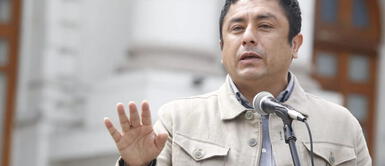 Guillermo Bermejo aseguró que la ley que regula la cuestión de confianza será declarada inconstitucional. Cuestión de Confianza: Bermejo asegura que la ley aprobada por insistencia no es constitucional