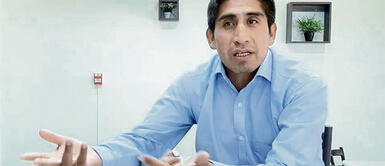 Arturo Cárdenas ‘Pinturita’, hombre de confianza Vladimir Cerrón, habría fugado a Bolivia Arturo Cárdenas ‘Pinturita’, hombre de confianza Vladimir Cerrón, habría fugado a Bolivia