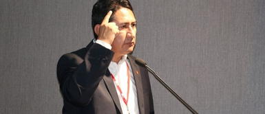 Vladimir Cerrón envía contundente mensaje a través de sus redes sociales. Vladimir Cerrón indicó que es falso que Perú Libre ganó por el antifujimorismo