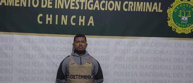 Capturan a sujeto que ofrecía licencias falsas por redes sociales. Chincha: Policía captura a sujeto que vendía licencias para conducir falsas