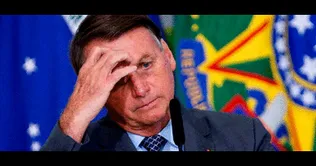 El presidente Jair Bolsonaro corre con el riesgo de recibir sanciones más severas, si continúa cometiendo los mismos errores Jair Bolsonaro es bloqueado por YouTube tras dar noticias falsas contra las vacunas anticovid