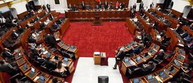 Denuncian constitucionalmente a 79 congresistas que apoyaron ley sobre cuestión de confianza Denuncian a 79 congresistas que apoyaron ley sobre cuestión de confianza