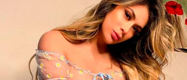 Fátima Segovia y outfit en tendencia Fátima Segovia realiza hit de moda con elegantes jeans partidos y top estilo corsé de encaje