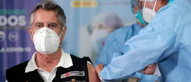francisco sagasti Francisco Sagasti recibió tercera dos de la vacuna contra la COVID-19