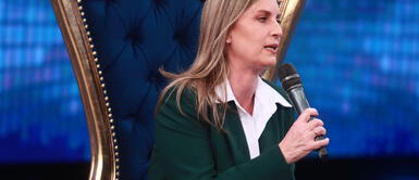 María del Carmen Alva anunció que el voto de confianza a gabinete de Mirtha Vásquez se decidirá el 4 de noviembre María del Carmen Alva: “Junta de Portavoces decidió que el jueves 4 sea el voto de confianza de Mirtha Vásquez”