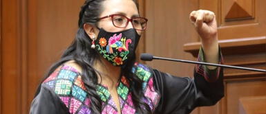 Ruth Luque, congresista de Juntos por el Perú. Luque: "FP, Renovación Popular y Avanza País van "con una lógica de no reconocer a Castillo"