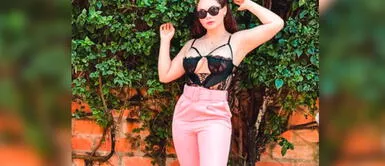 Génesis Tapia y enterizo rojo Génesis Tapia revela su lado más vanguardista con sofisticado enterizo decorado con encaje