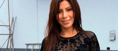 Milena Zárate y vestido negro Milena Zárate se impone con exquisito vestido dos piezas decorado con pedrería