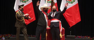 Ministro de transporte ofrece la cabeza de presidenta de la ATU Ministro de transporte ofrece la cabeza de presidenta de la ATU