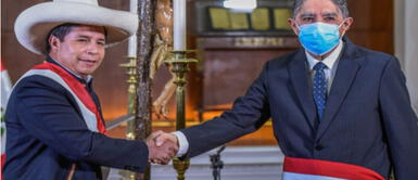 Pedro Castillo tomó juramento a Avelino Guillén en la cartera del Interior. Pedro Castillo toma juramento a Avelino Guillén como nuevo ministro del Interior