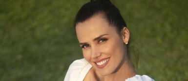 Maju Mantilla y outfit cuadros Maju Mantilla conquista con outfit de temporada con look de cuadros y botines blancos