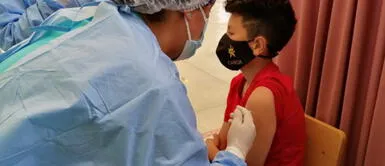 El Ministerio de Salud espera vacunar al grupo más joven de la población a partir de enero del 2022. Foto: Minsa COVID-19: Cevallos anuncia vacunación de niños entre 5 a 11 años para enero