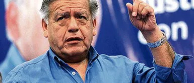 César Acuña aseguró que el ministro Walter Ayala debe renunciar de inmediato por vulnerar institucionalidad de las Fuerzas Armadas Acuña: “El ministro Ayala debe renunciar de inmediato por vulnerar institucionalidad de las FF.AA”