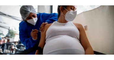 La inmunización contra la COVID-19 protege al recién nacido durante sus primeros meses de vida. COVID-19: ¿Cuándo debería vacunarse una embarazada contra el coronavirus?