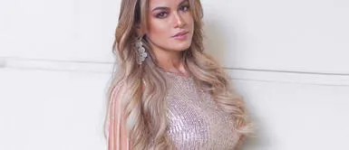 Flor Polo y vestido rosa Flor Polo lanza su propia colección de ropa con sofisticado y ceñido vestido rosa