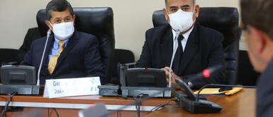 Polémica por pases al retiro de 21 generales del Ejército Polémica por pases al retiro de 21 generales del Ejército