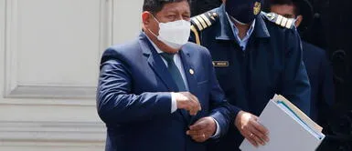 Walter Ayala, ministro de Defensa. Congreso aprobó interpelar al ministro de Defensa Walter Ayala el próximo martes