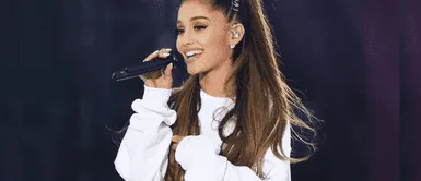 Ariana Grande y vestido retro Ariana Grande lleva el icónico vestido de Versace que usó Jennifer Garner en 'Si tuvieras 30'