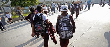 Minedu anunció que en marzo 2022 todos los colegios deberán abrir sus puertas para recibir al alumnado. Minedu anuncia retorno "impostergable" de clases en marzo del 2022