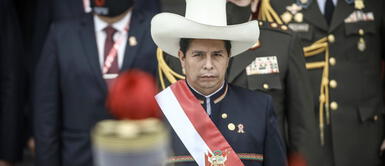 Pedro Castillo: el rechazo a su trabajo es mayor en Lima (69%) frente a las regiones del país, donde es de 50%. Aprobación del presidente Pedro Castillo cae: 57% de peruanos desaprueba su gestión