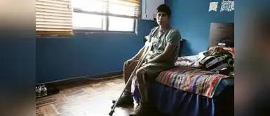 Afectado. Un proyectil dañó la columna de Jon Cordero. Foto: Marco Cotrina / La República Afectado. Un proyectil dañó la columna de Jon Cordero. Foto: Marco Cotrina / La República